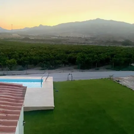 Paraje Natural, 6 Habitaciones, Piscina, 1800m2, Cesped * La Murada