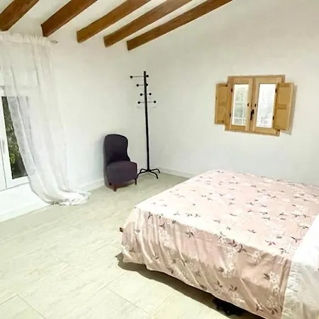 Paraje Natural, 6 Habitaciones, Piscina, 1800m2, Cesped Holiday home